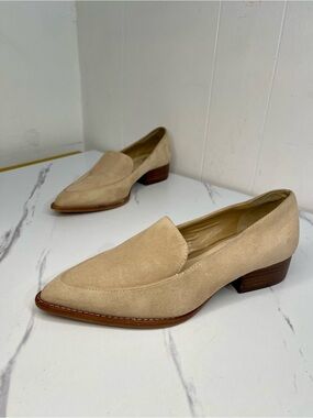 Vince Camuto Becarda Tan Suede Pointed-Toe Loafers Size 6.5M